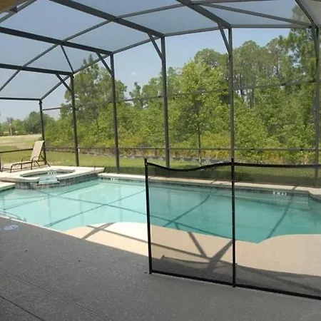 Beautiful Renovated 6 Bed Pool Home Home